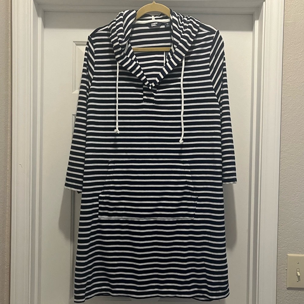 Women’s swimsuit cover up - New